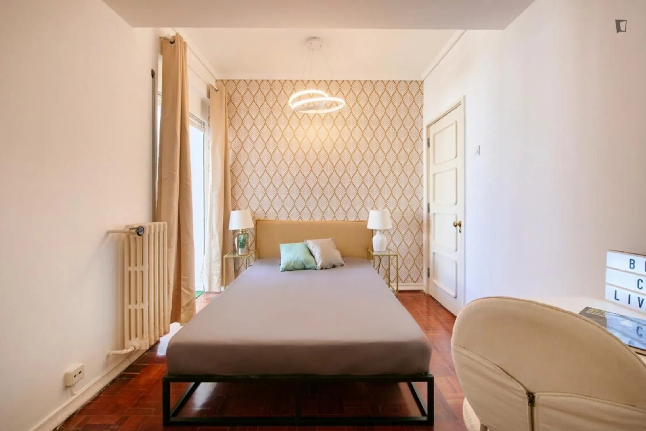 Investment property in Tavira walkable to cafés