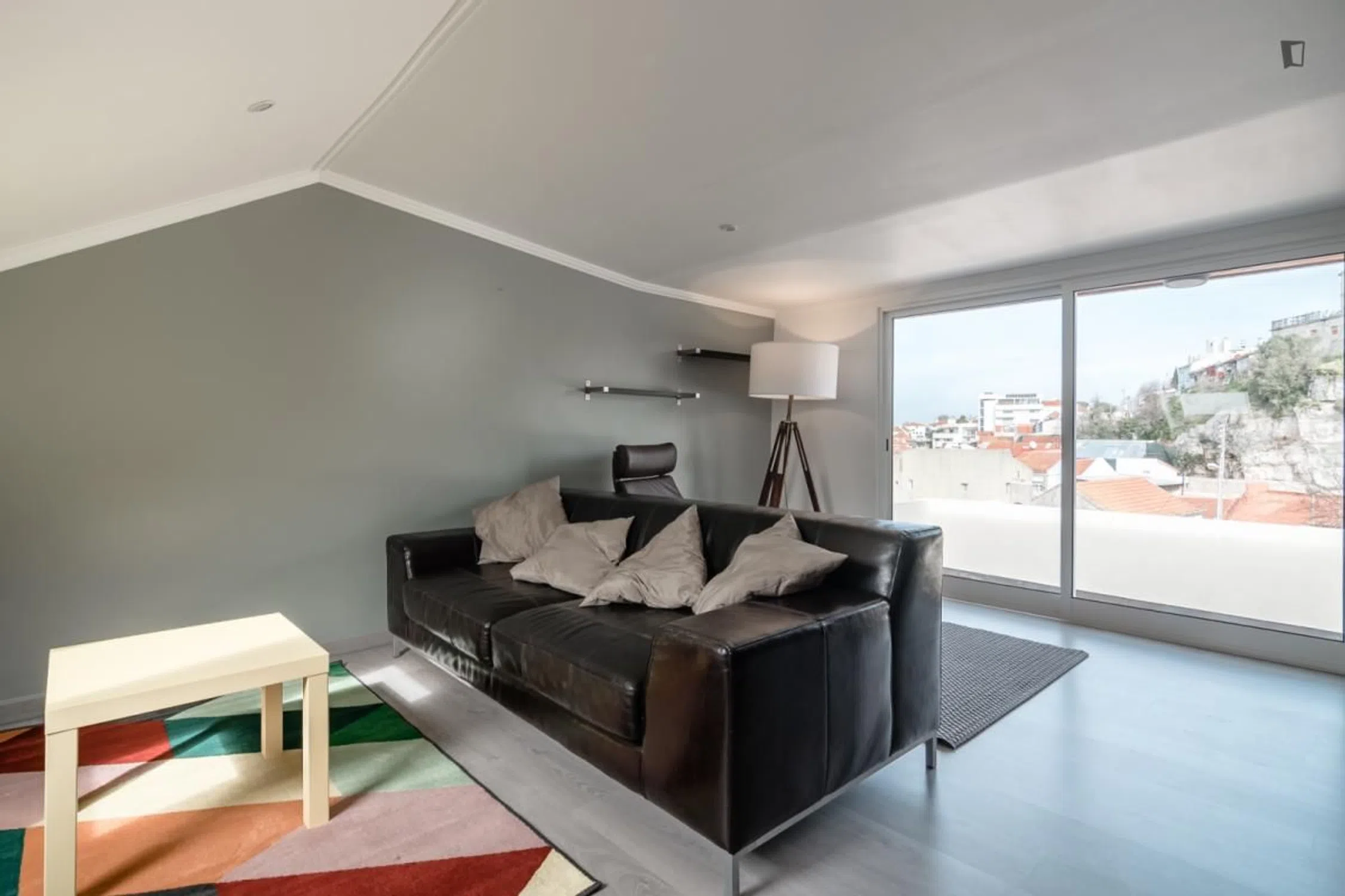 Investment property in Monte Gordo near the beach