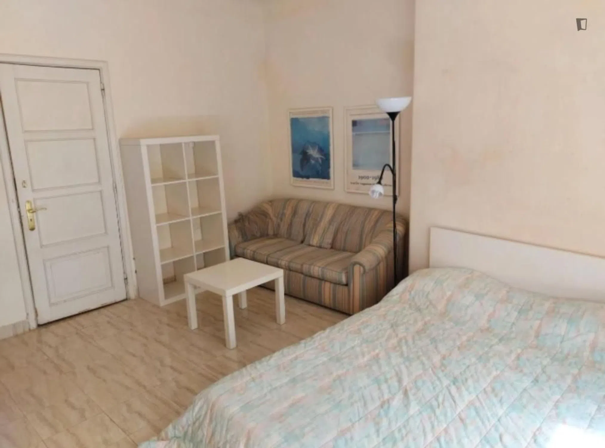 Townhouse in Ferragudo with balcony