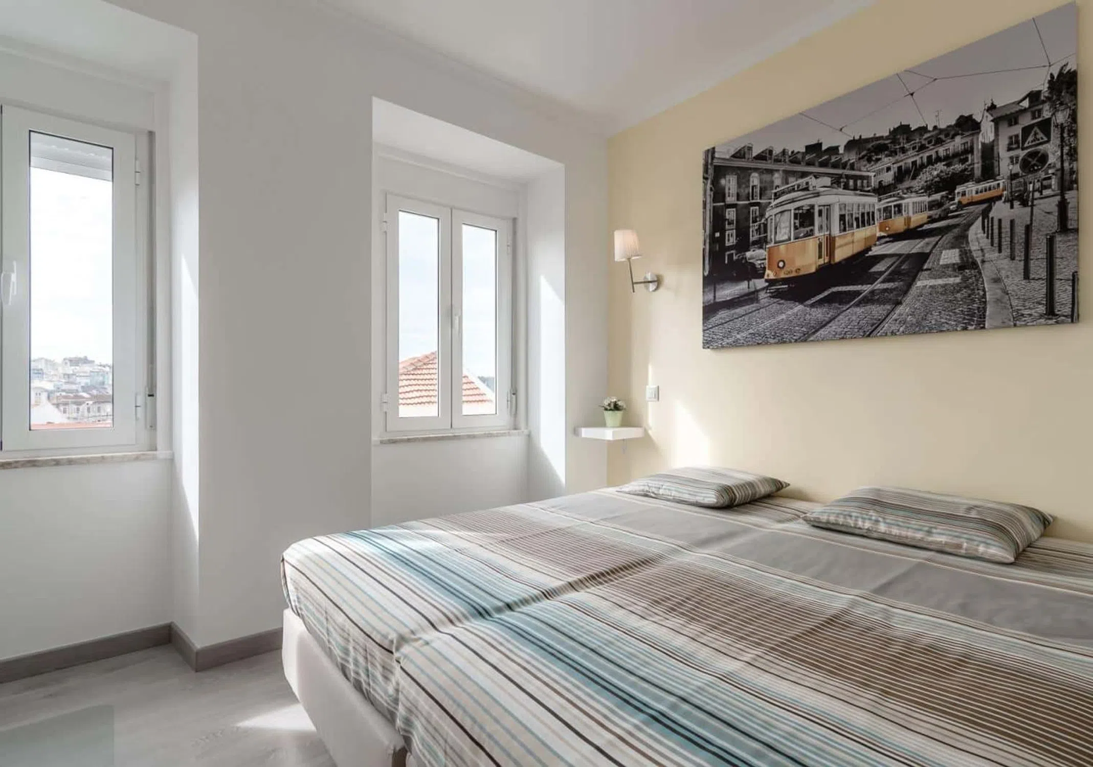Long-term rental in Ferragudo walkable to cafés