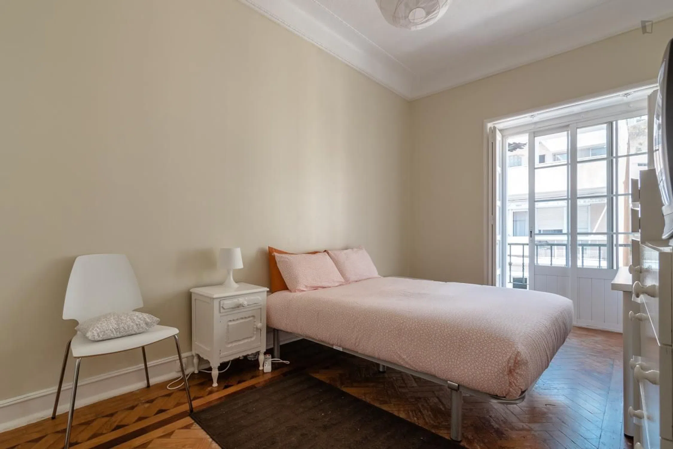 Townhouse in Faro close to transport